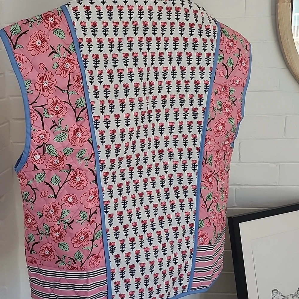 Quilted Vest, Medium - Picture 5 of 6